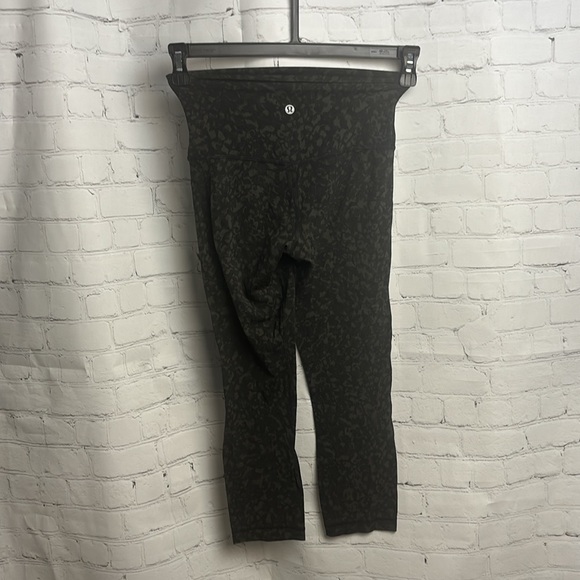 Lululemon leggings - Picture 2 of 5
